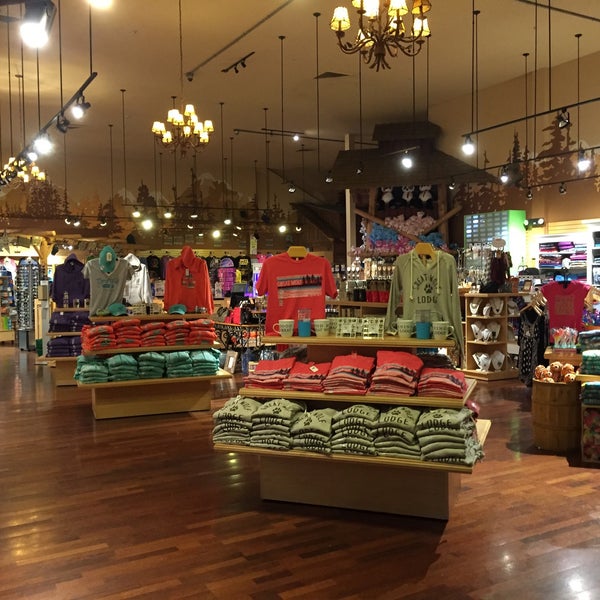 Great Wolf Lodge Gift Shop Magazine, 52 OFF