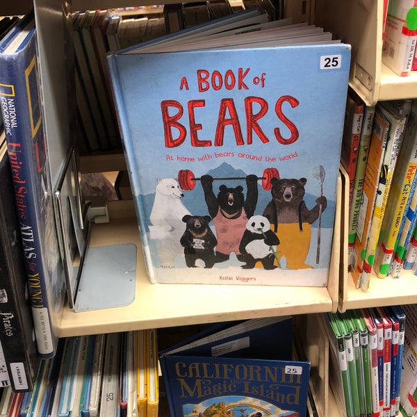 Los Angeles Public Library Studio City Library in Studio City