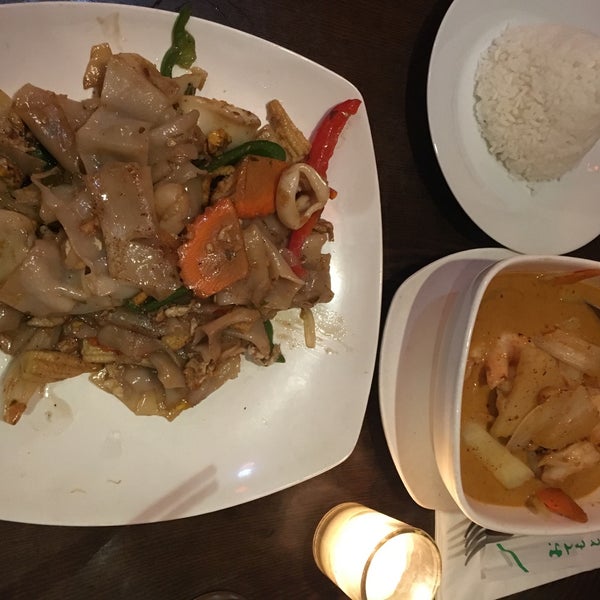 11/2/2017 tarihinde Riki T.ziyaretçi tarafından Little Thai Kitchen'de çekilen fotoğraf