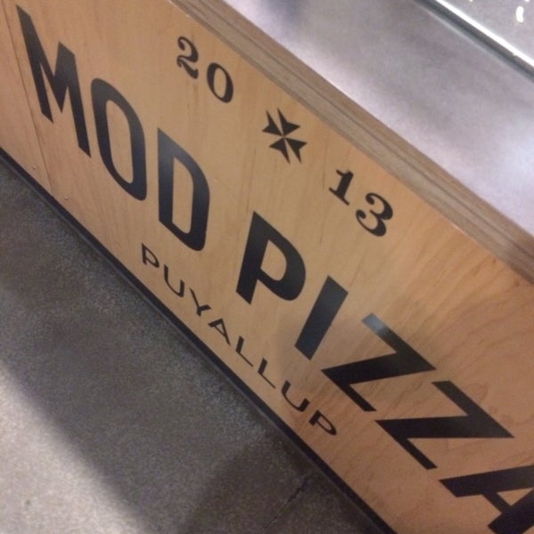 รูปภาพถ่ายที่ Mod Pizza โดย Jennifer C. เมื่อ 3/2/2014