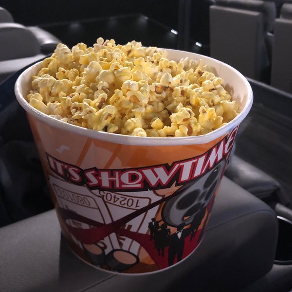 Holiday Cinemas Stadium 14 Movie Theater