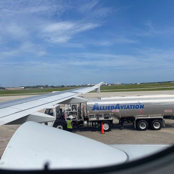 7/21/2023에 Kelly V.님이 Charleston International Airport (CHS)에서 찍은 사진