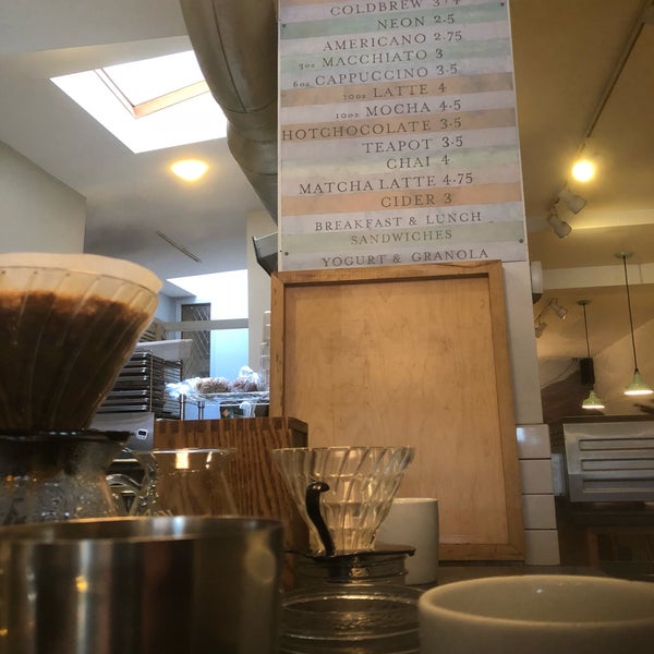 6/7/2019에 PSU-Lion D.님이 Menagerie Coffee에서 찍은 사진