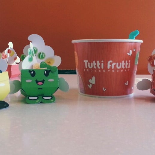Photo taken at Tutti Frutti by Bull P. on 1/26/2014