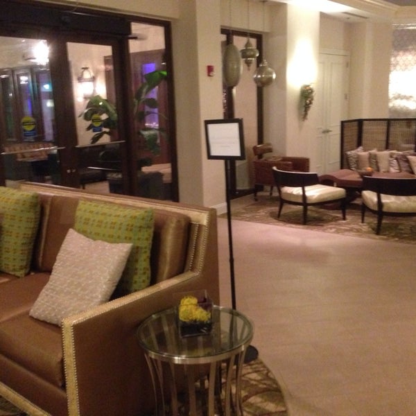 Foto diambil di Renaissance Boca Raton Hotel oleh Vivion S. pada 12/6/2013