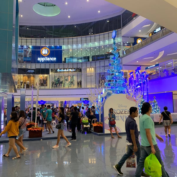 Photo taken at SM City North EDSA by Kerwin M. on 11/9/2019