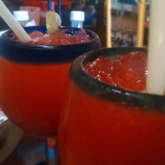 Foto tomada en Mr. Tequila Mexican Restaurant  por Rachael J. el 4/14/2014