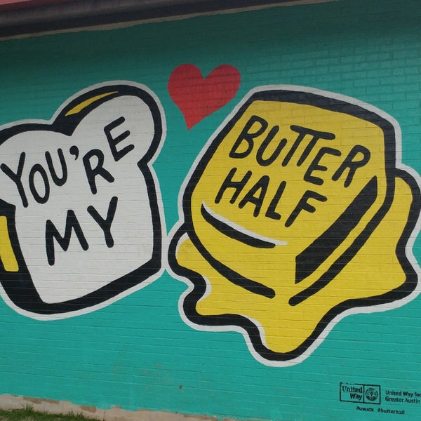 รูปภาพถ่ายที่ You&#39;re My Butter Half (2013) mural by John Rockwell and the Creative Suitcase team โดย Kristi R. เมื่อ 2/9/2018
