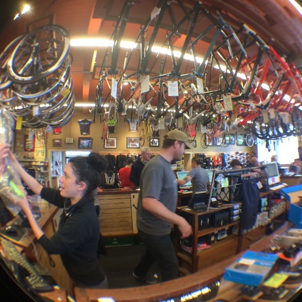 River City Bicycles Bike Shop in Portland