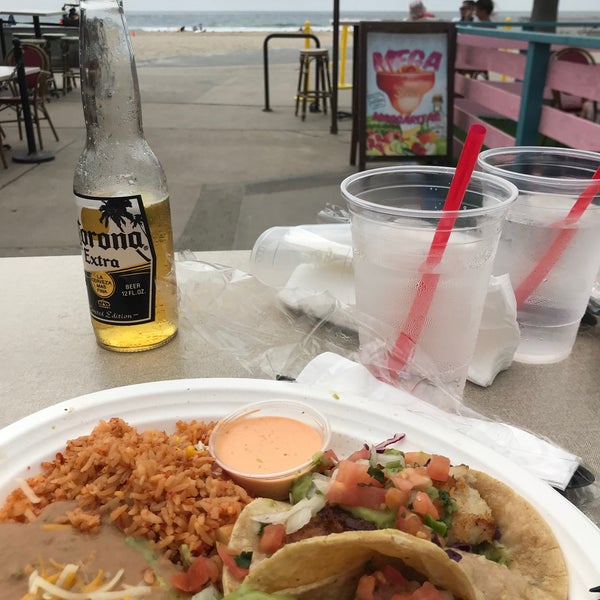 Foto tomada en Baja Beach Cafe  por Matt el 8/18/2020