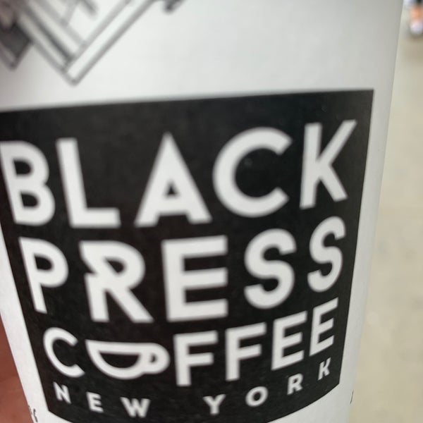 Das Foto wurde bei Black Press Coffee von Matt L. am 9/2/2019 aufgenommen