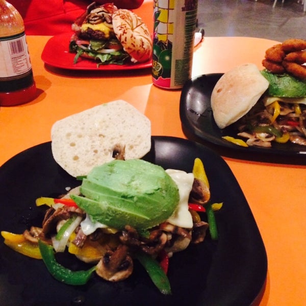 Photo taken at The Burger Laboratory by Jorge G. on 2/6/2015