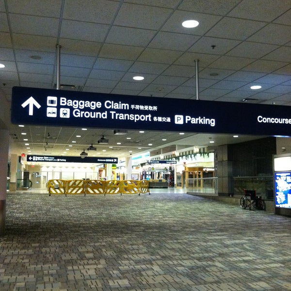 Foto scattata a Aeroporto Internazionale di Minneapolis-Saint Paul (MSP) da Ann N. il 5/13/2013