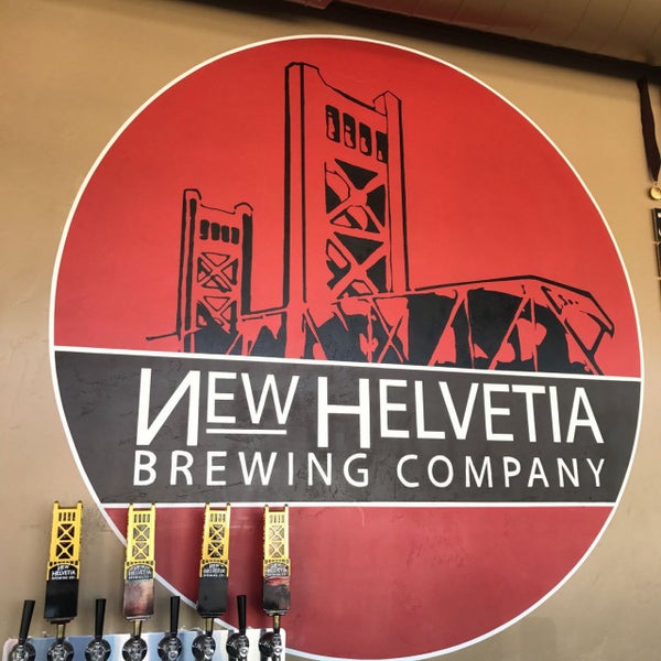 Foto scattata a New Helvetia Brewing Co. da Garrett K. il 7/14/2017