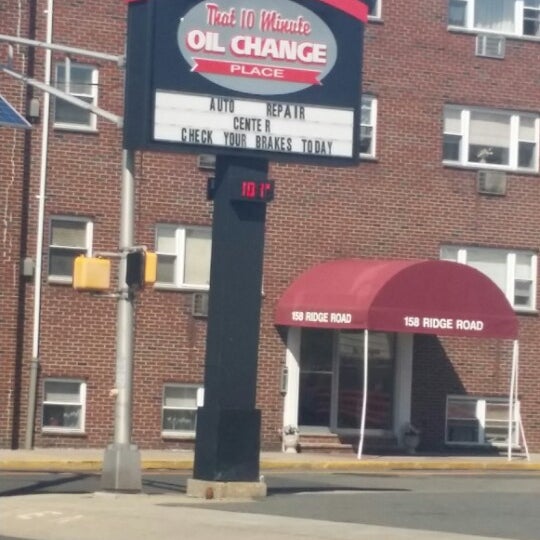 That Ten Minute Oil Change Place Automotive Repair Shop in North
