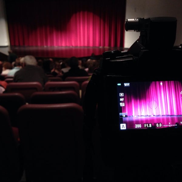 Eaton Rapids Senior High School 161 ziyaretçidan 1 tavsiye