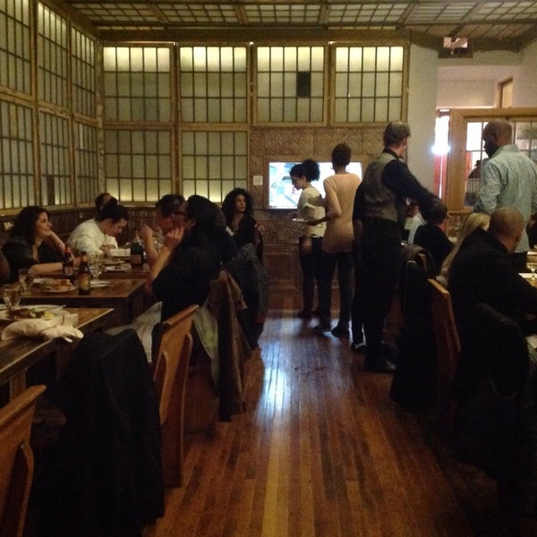 2/5/2014にLeonardo U.がDekalb Restaurantで撮った写真