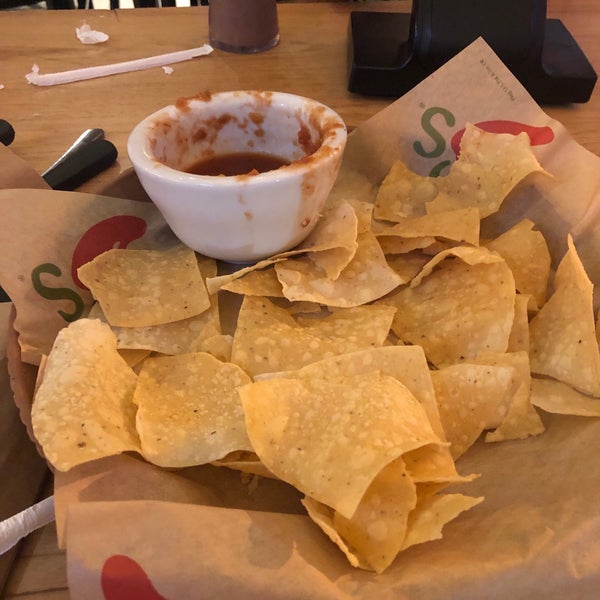 Photo taken at Chili&#39;s Grill &amp; Bar by Anilia S. on 8/7/2019
