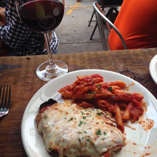 Das Foto wurde bei Italian Food Center von Poncho S. am 8/22/2014 aufgenommen