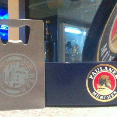 Photo taken at Mr. Beer Cervejas Especiais by Aline D. on 11/3/2012
