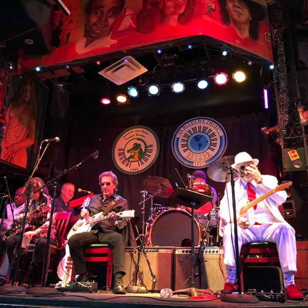 Photo taken at Bourbon Street Blues and Boogie Bar by Fah S. on 5/16/2018