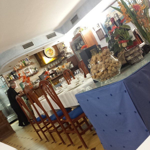 รูปภาพถ่ายที่ Restaurante Casa Jaime de Peñiscola โดย Txema M. เมื่อ 3/9/2015