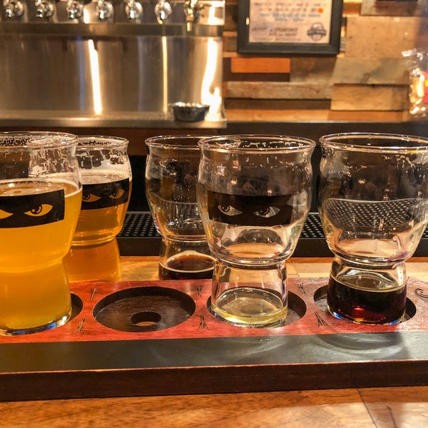 Photo taken at Speakeasy Ales &amp; Lagers by Chris on 10/19/2019