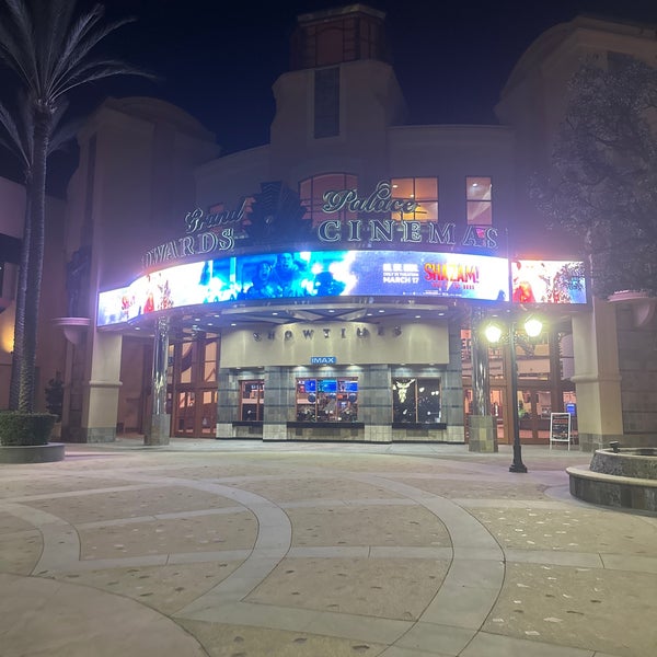 Regal Edwards Valencia & IMAX Newhall 42 tips de 3071 visitantes