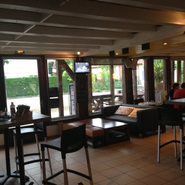 Oh sees. Le last. Vikki moon смотреть. Le last. Le last.