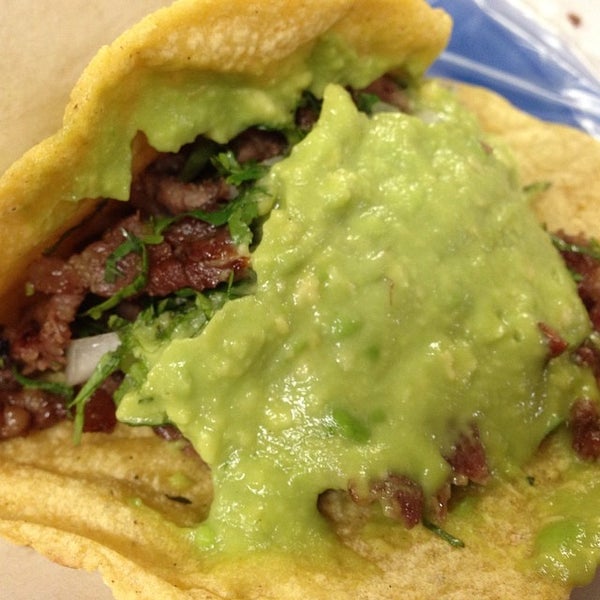 El Paisa Local de tacos en Ensenada