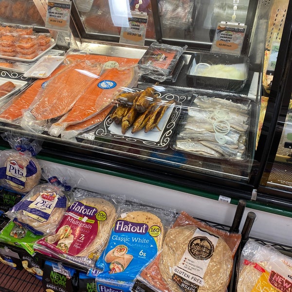 Foodtown 1368 Peninsula Blvd