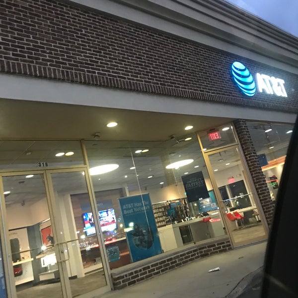 AT&T Mobile Phone Store in Five Towns