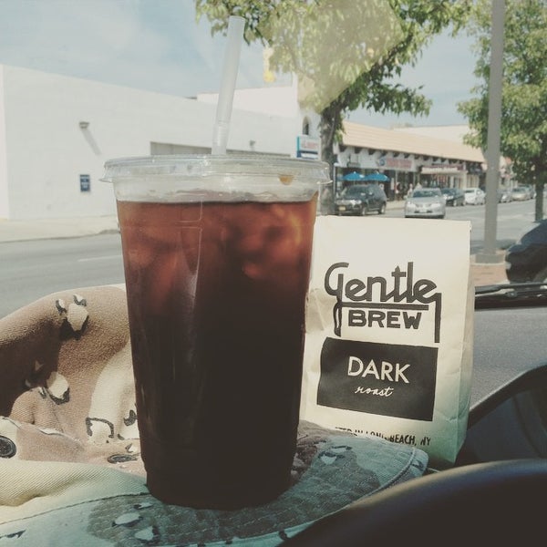 Photo taken at Gentle Brew Coffee Roasters by Patrick D. on 6/3/2015