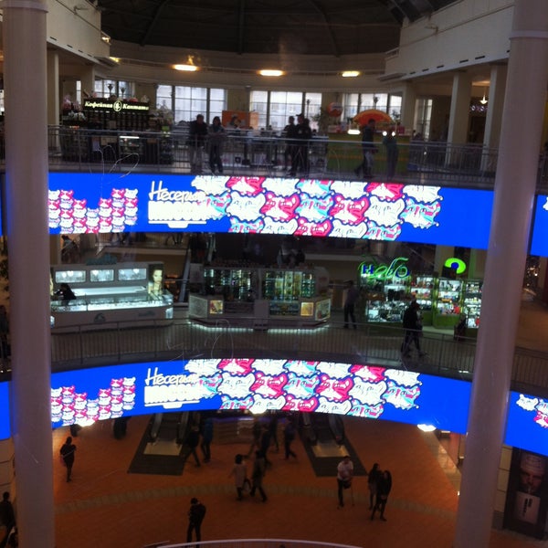 5/5/2013 tarihinde Евгений Х.ziyaretçi tarafından Atrium Mall'de çekilen fotoğraf