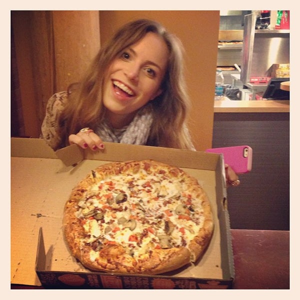 11/24/2012にJosh W.がToppers Pizzaで撮った写真