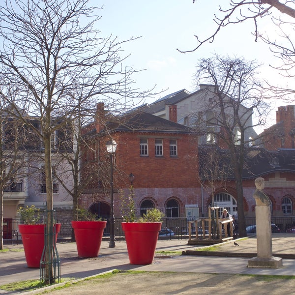 Pauls place. Paul leautaud. Pauls place. Paul's place. Paul's place.