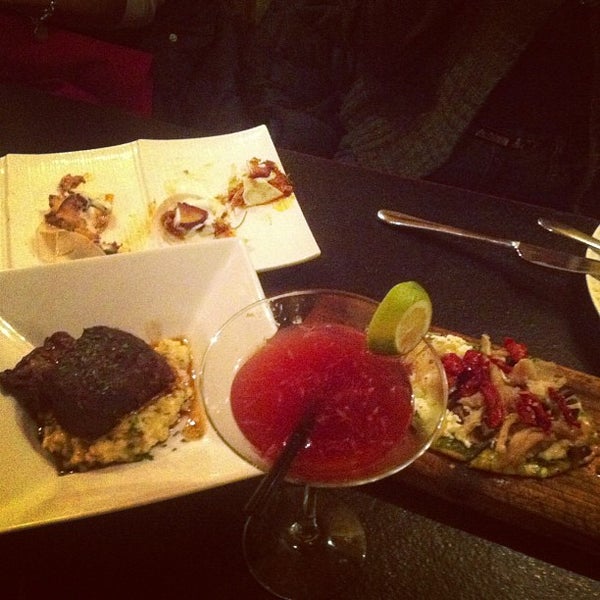 Foto diambil di Verdad Restaurant &amp; Tequila Bar oleh Kerry W. pada 1/4/2013