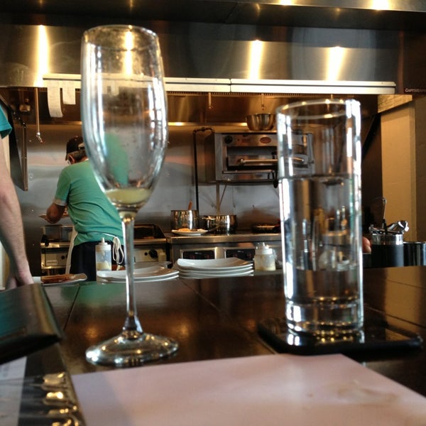 2/3/2013にChris P.がM. Restaurant and Barで撮った写真