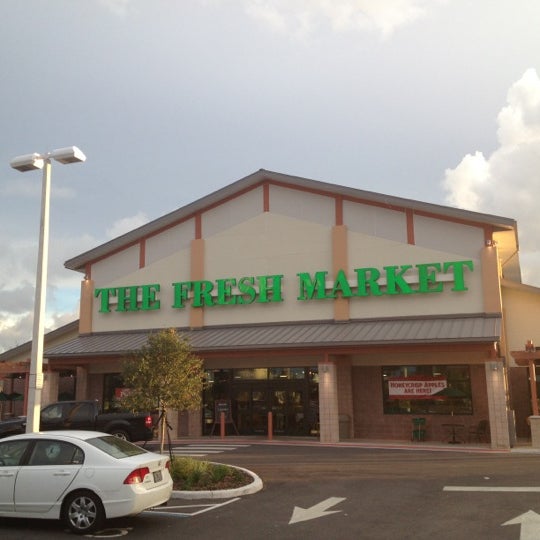 Foto tirada no(a) The Fresh Market por Miguel D. em 10/6/2012