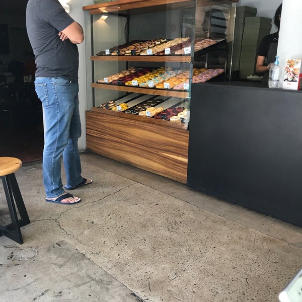 Photo taken at Jolly Molly Donuts by Arturo C. on 9/3/2017