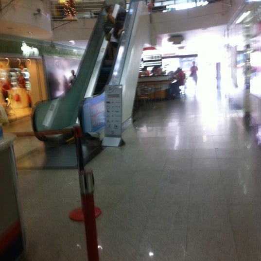 รูปภาพถ่ายที่ Shopping Avenida Center โดย Nielson A. เมื่อ 11/13/2012