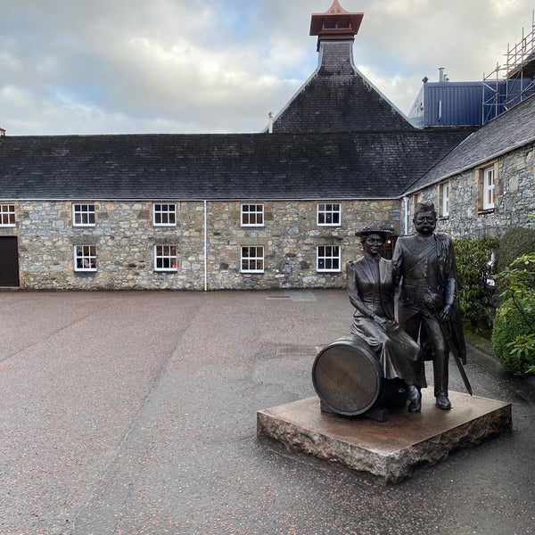 Foto tirada no(a) Glenfiddich Distillery por Bernard C. em 2/4/2020