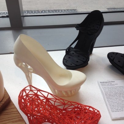 Photo prise au 3DEA: 3D Printing Pop Up Store par Viviana E. le1/13/2013