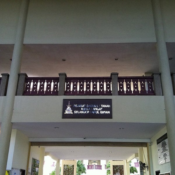 Photos At Pejabat Daerah Kuala Langat Banting Selangor