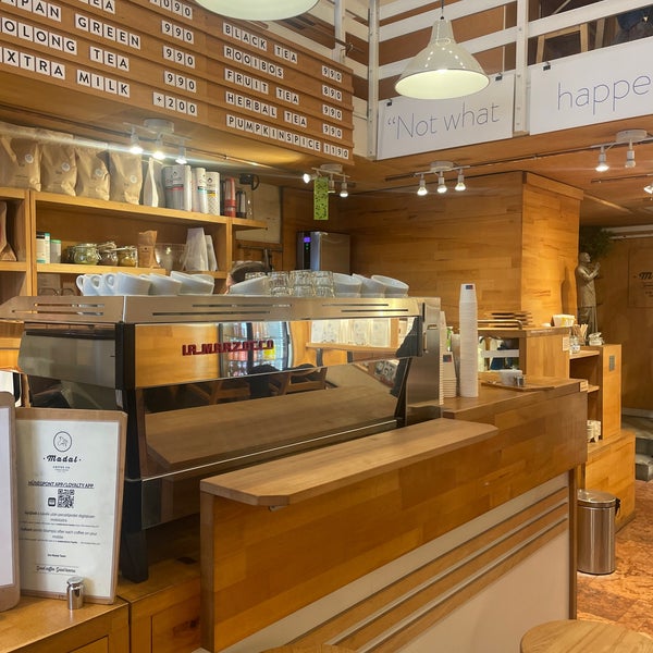 10/23/2022에 Abdullah님이 Madal Cafe - Espresso &amp; Brew Bar에서 찍은 사진