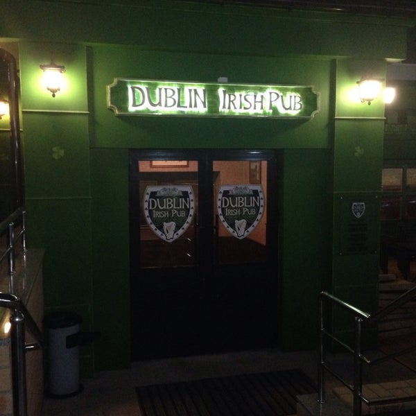Снимок сделан в Dublin Irish Pub пользователем Mark B. 9/23/2013