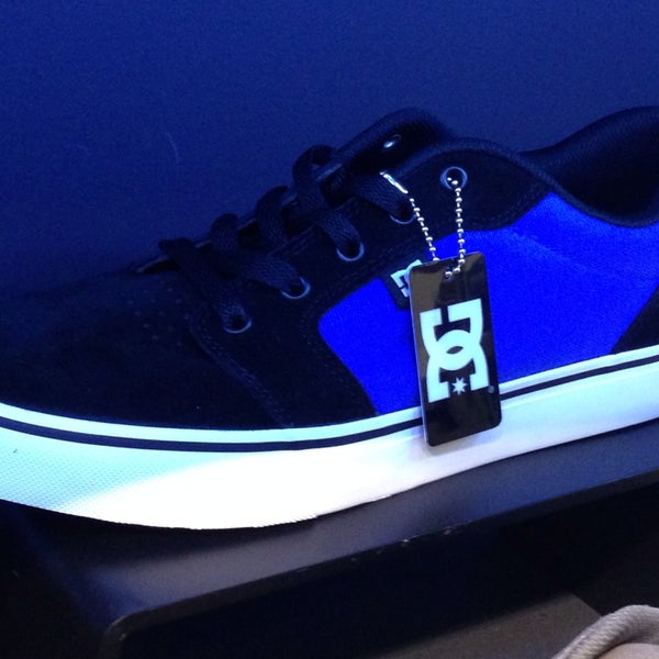 Photos at DC Shoes Mall Of Asia - Shoe 