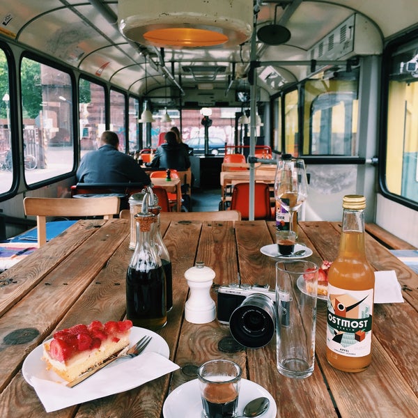 6/23/2015 tarihinde Евгений К.ziyaretçi tarafından Café Pförtner'de çekilen fotoğraf