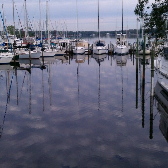 Bluewater Bay Marina 290 Yacht Club Dr