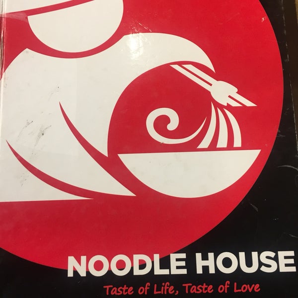 Foto scattata a Noodle House da Onur C. il 10/13/2019